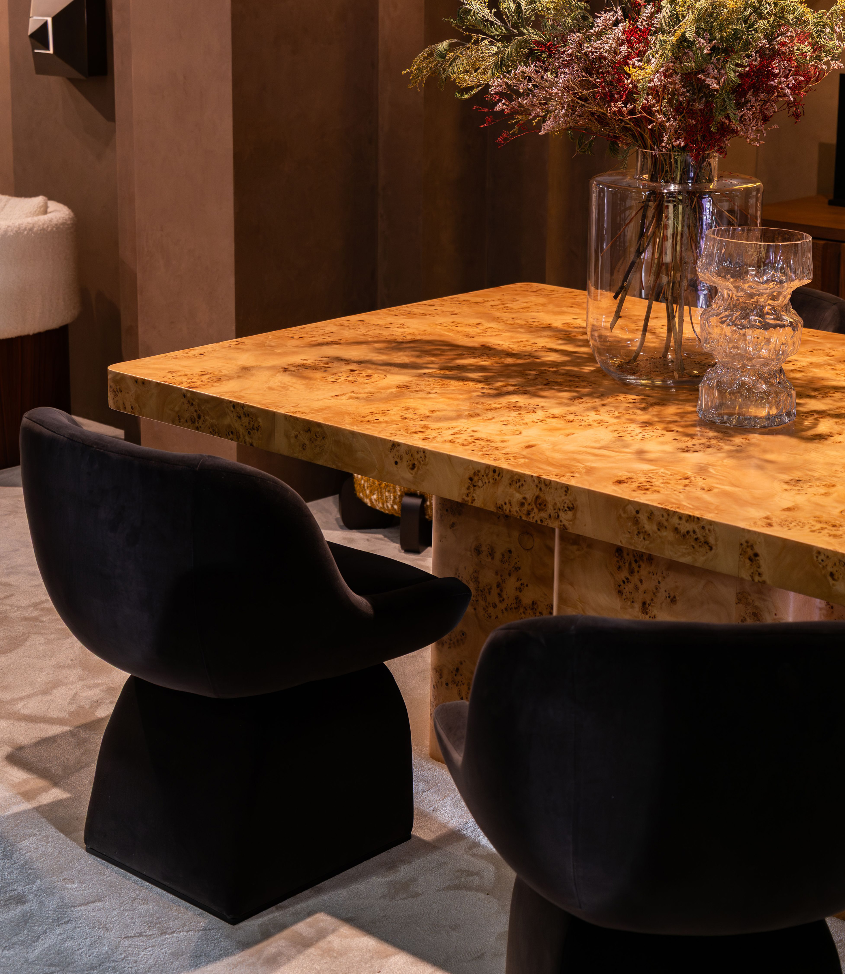 Burl Table Duistt